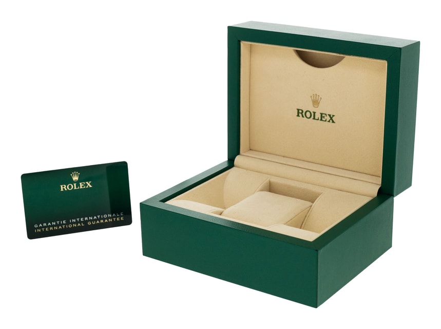 Rolex Oyster Perpetual 126000 Image 4